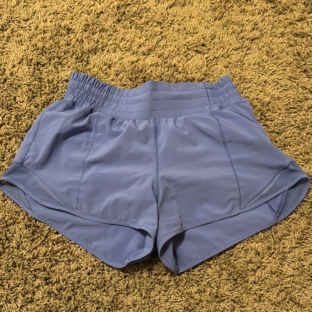 2.5 inch Lululemon Hotty Hot Shorts